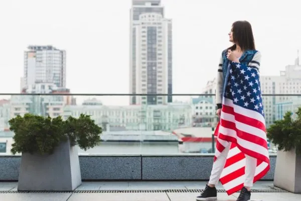 6 Ways to Dress and Impress with Patriotic Looks 1 Image: Dress and Impress with Patriotic Looks