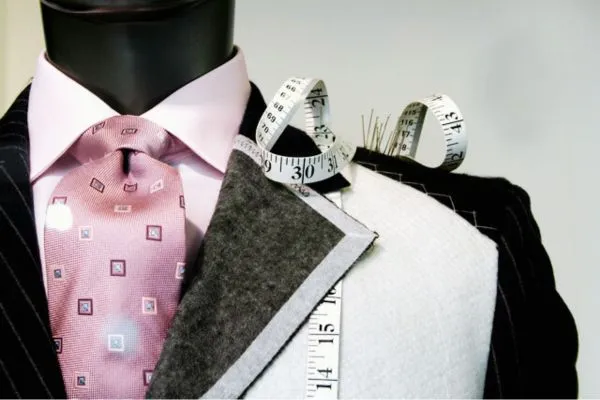 What is Interlining? Types of Interlining 10 Image: Corporate Uniforms and Professional Attire