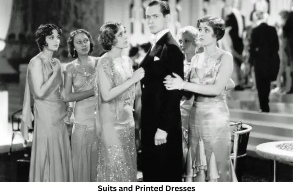 Women's Fashion of the 1930s: From Upper Class to Commons 11 Suits and Printed Dresses in the 1930s