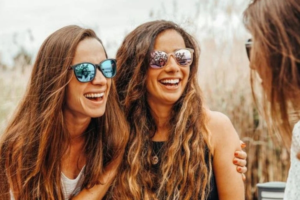 A Guide to Choosing Women's Sunglasses 4 Women's Sunglasses