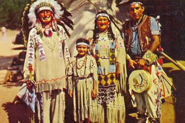 Native American Clothing Traditional: Name, Source, Users 11 Image: Cherokee Tribes