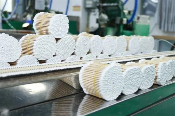 What is Cotton Fiber? 6 Image: Ear Cotton Swab in Paper Carton for Medical Supply