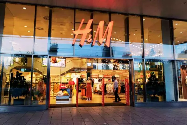 9 Most Popular Maternity Clothing Brands 6 Image: H&M Brand Store