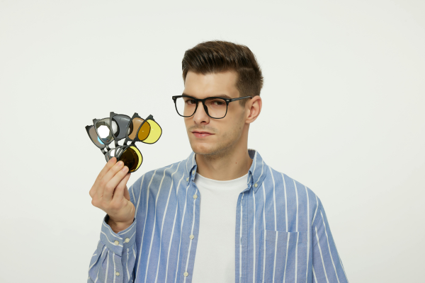 Eyewear for Men – A Guide to Looking Sharp, Not Silly 1 Why Eyewear Matters More Than You Think