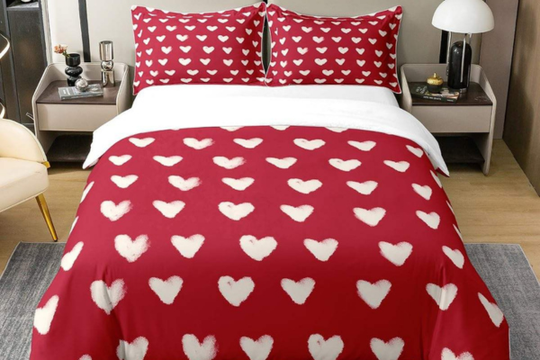 Ultimate Guide to Quilted Fabric: Uses, Types & Benefits 3 Bedding and Throws